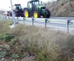 www.tarimdestek.net Case ile John Deere Çekişmesi