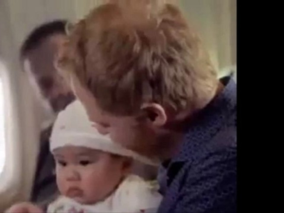 Watch Modern Family Season 3, Episode 9 Punkin Chunkin Part 1 / 19