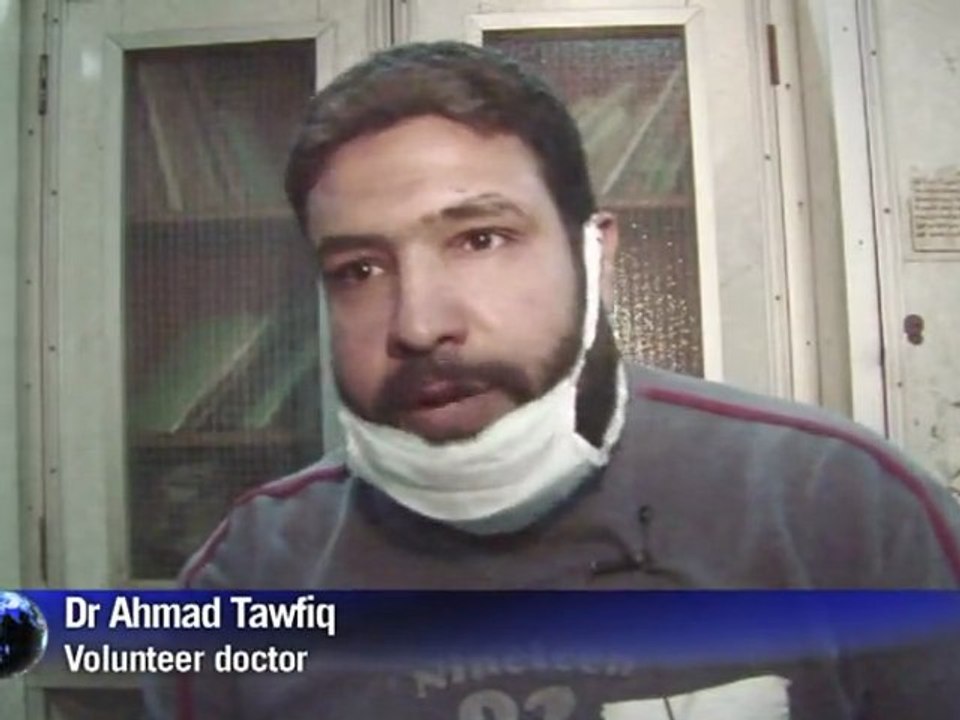 Clashes in Cairo, protesters march on Tahrir Sq