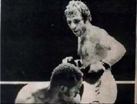 Boksör Rabıta Yaptı Mahmud Efendi Onun Yerine Dövüştü....