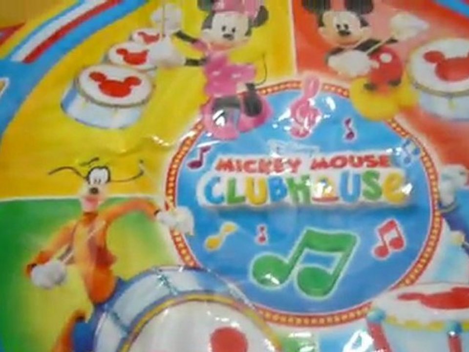 tapiz musical de mickey  video solo en WWW.JUGUETERIA-VALSOF.COM.AR