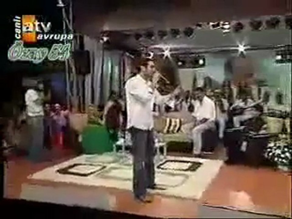 Haktan Ünsal - Ne Senle Yaşanıyor Nede Sensiz Oluyor (İbo Show)