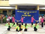 TRƯỜNG TRUNG HỌC BA CHÚC HS Lớp 10A4 Múa Mưa Trên Quê Hương