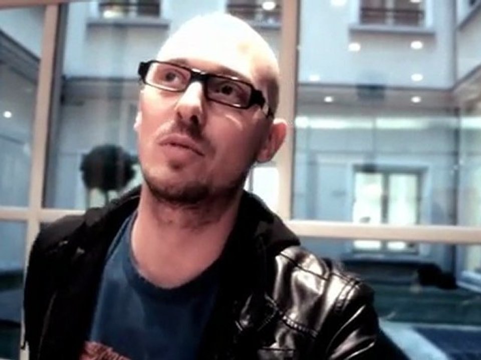 Atomike - Interview From Paris