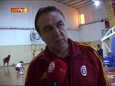 Bayan Basketbol Takımı Maca Dogru