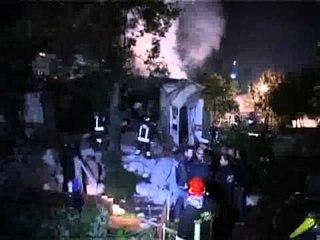 Napoli - Esplode bombola, crolla palazzina a Fuorigrotta