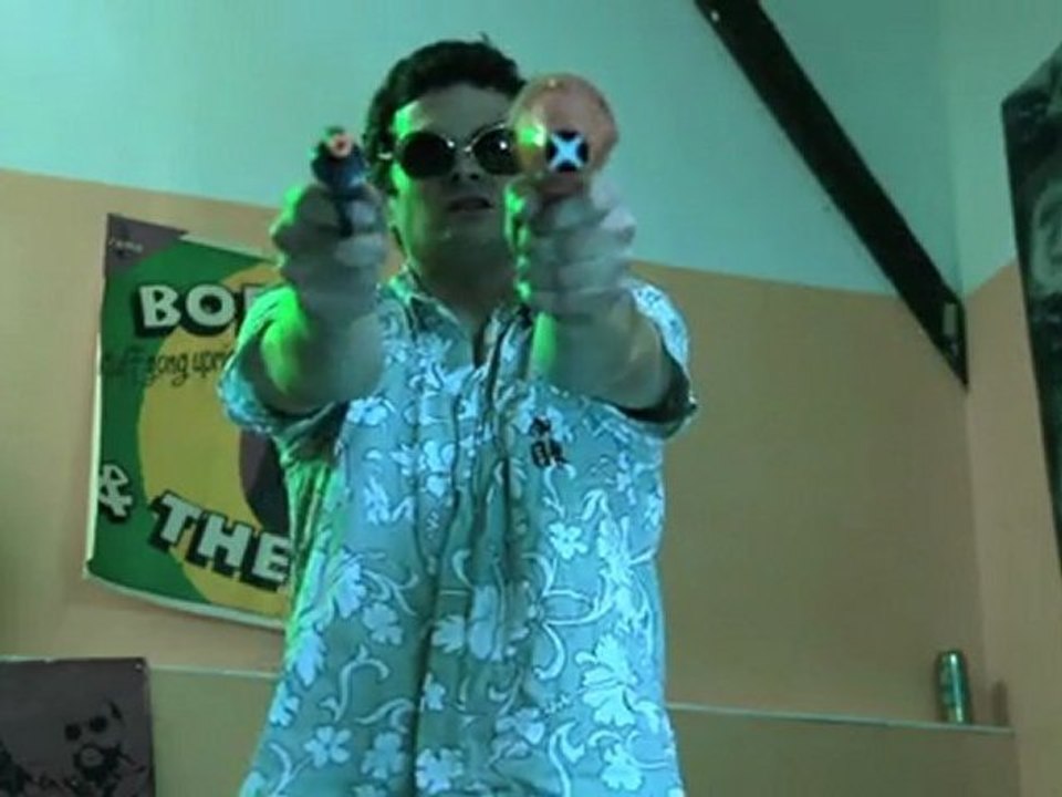CHICK'N'GUNS - le teaser