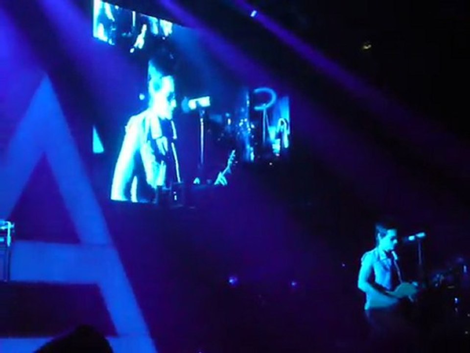 30 Seconds to Mars - Hurricane @ Lyon (2011) (1)