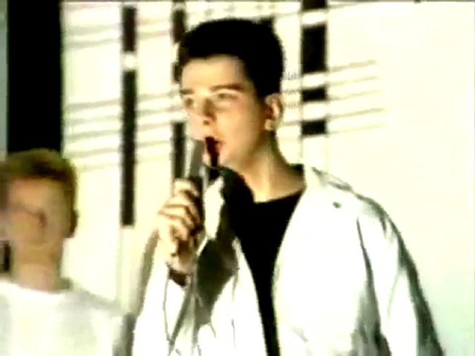 Depeche Mode  Leave In Silence (1982 UK BBC Superstar) (video)