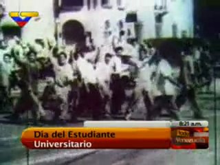 21 de noviembre jovenes celebran Dia del Estudiante Universitario