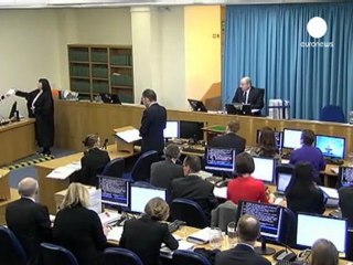 Tabloid telekulak skandalında bir birinden ağır...