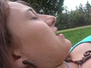 cora elle est pleine de cotes !