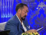 Adnan Oktar, sahih hadis kitaplarından 5 vakit namazı anlatıyor.