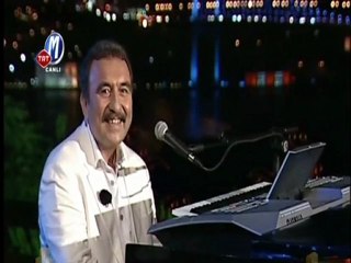 Ümit Besen_O Gitti Dönmeyecek (HD)