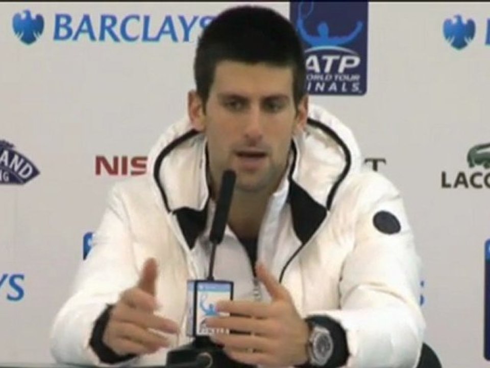 London - Djokovic sieht es positiv