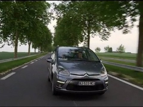 Série 2 : épisode 7, interlude, version audiodécrite