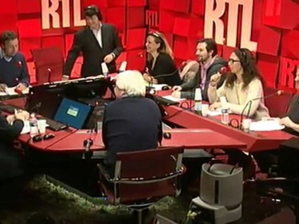 A la Bonne Heure du 22 novembre 2011 : présentation de Dany Boon par Stéphane Bern