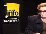 Bernadette Chirac rend hommage à Danielle Mitterrand sur France Info
