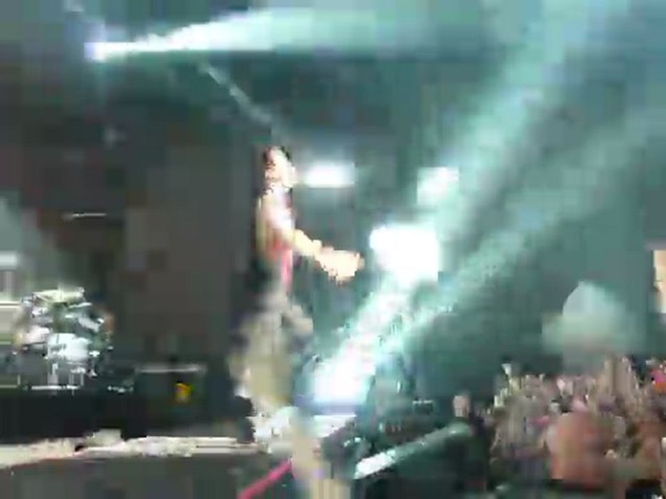30 Seconds to Mars -  Night OF The Hunter (Part 2) @ Lyon (2011) (13)