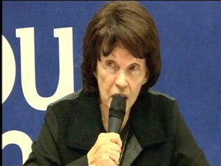 Danielle Mitterrand à l'université populaire de Poitiers