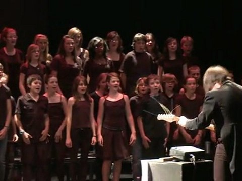 Pipeau Brigitte Fontaine - Chorale Reverdy, arrangée et dirigée par Marc Leroy (Zel)