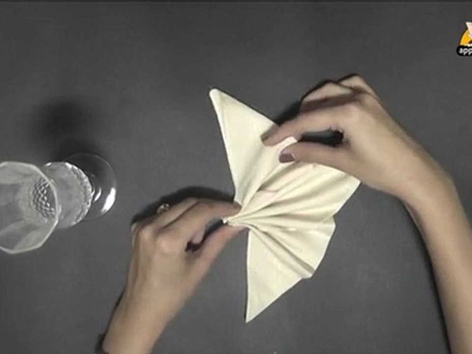 Learn the Goblet Napkin Fold