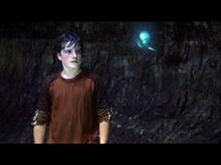 Journey 2 The Mysterious Island Trailer (OFFICIAL)
