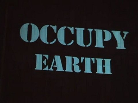 #Occupy Bat Signal for the 99% - new york occupy 99 ppourcent - signal de batman