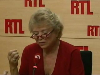 "Appeler à voter Hollande au second tour ?": Eva Joly ne répond pas