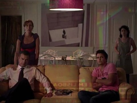 Extrait : DIRECTO ( Direct ) de Luís Alvarães e Luís Mário Lopes, Lisboa - Portugal.