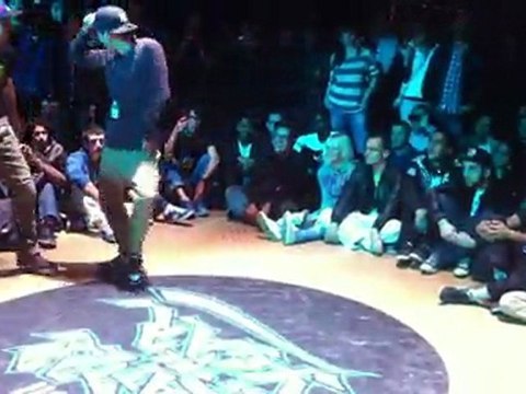 BOTY International 2011 Battle Locking Funkstyle Ben&Lock vs Tom at Rockstore