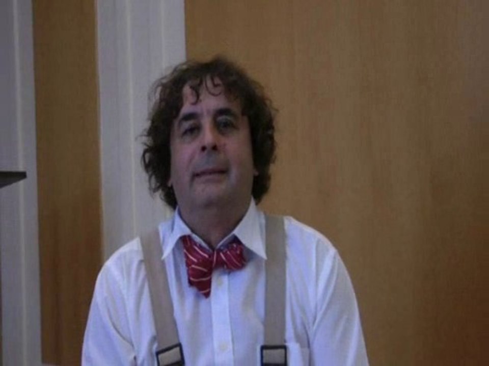 Yves Gineste, Co-concepteur de la philosophie de soin de l’Humanitude®  : colloque sur les approches non-médicamenteuses de la maladie d’Alzheimer 2011