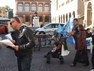 Forze dell'ordine senza carburante: manifestazioni in Italia