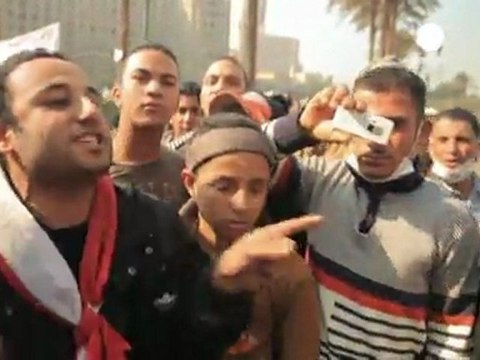 Egitto: folla immensa in piazza Tahrir, scontri a...