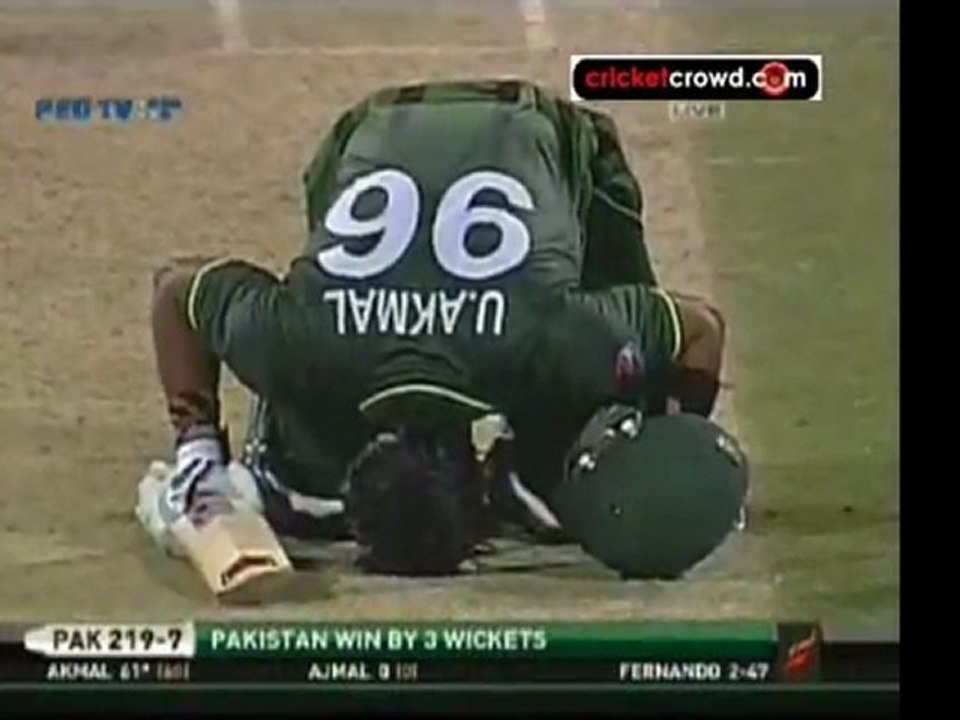 Umar, Misbah make it 4-1
