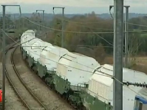 manifestation contre le convoi CASTOR à Valognes (50)