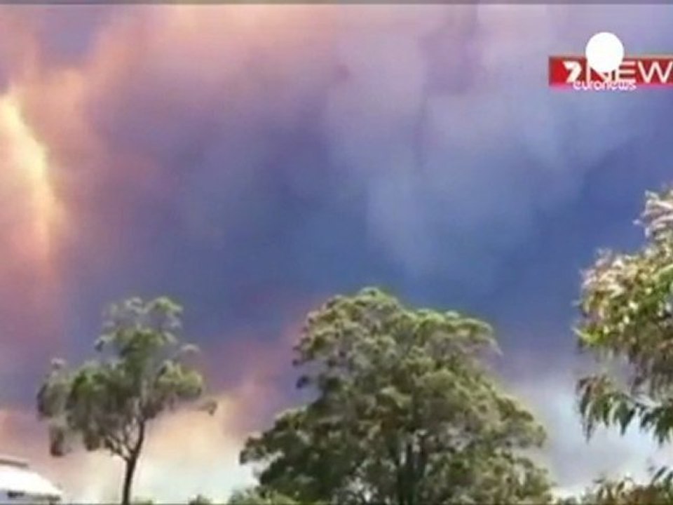 Battle to contain Western Australia bush fires