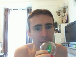 Wiwi égratigne "coffee shop" de Tairo