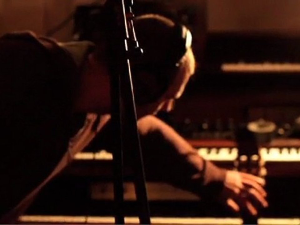 MATT ELLIOTT - The Broken Man (2)