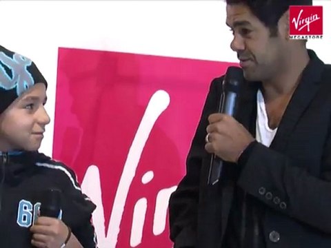 Jamel enflamme le Virgin Megastore Champs-Elysées