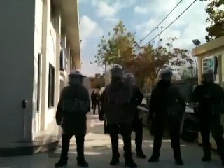 Συνδικαλιστές στο πλευρό του Φωτόπουλου