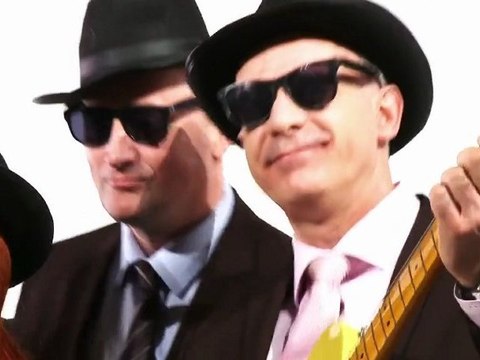 Lipdub ALLIANZ (Fevrier 2011 Direction Régionale Rhône-Alpes, Auvergne, Bourgogne, Franche-comté))