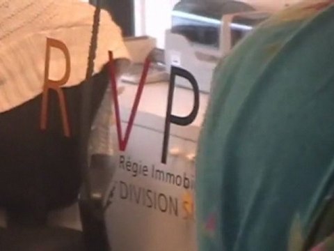 Scandale de la RIVP : les mal-logés occupent le futur siège de la RIVP à Paris