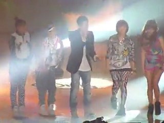 G-Dragon Hello Ft with 2NE1(2009 CDMA)