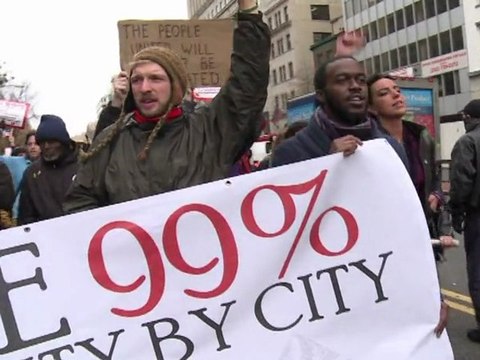 Indignados buscan estrategia