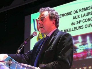 24ème concours "Meilleurs Ouvriers de France" : Luc Chatel remet leurs médailles aux lauréats