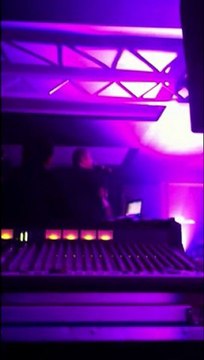 Cengiz Kurtoğlu ( İzmir California Restaurant - Seviyorum )