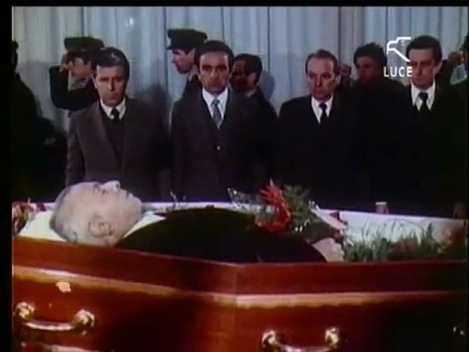 Albania 1991 - Fall of Communism   Renia e Komunizmit
