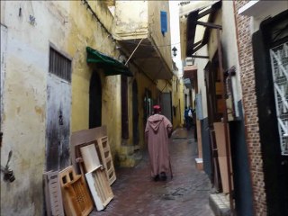 TANGER  -  LA SUITE ._