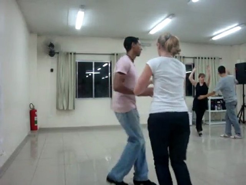 Aula de SALSA em São Paulo !!!